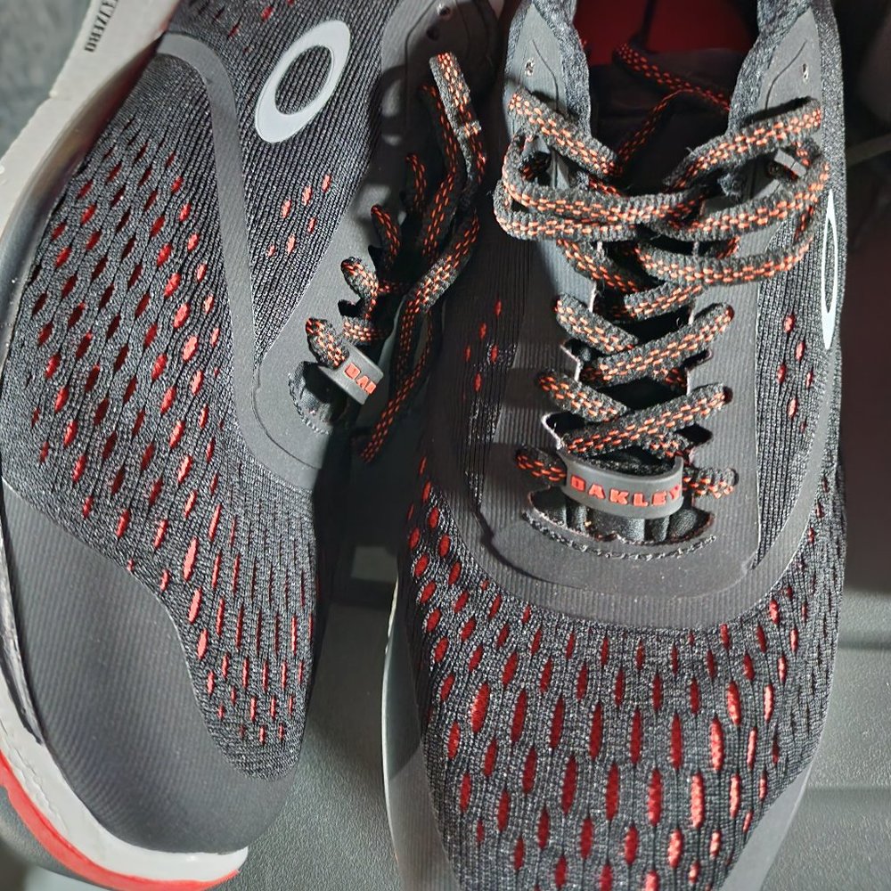 Oakley EV Zero Sneakers Men Size10 gym walking running